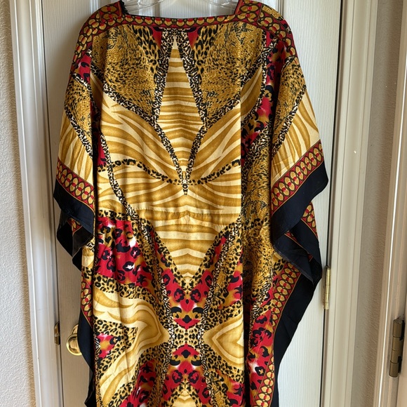NWT AMERICAN LEISURE COLORFUL TRIBAL LOOK PRINT CAFTAN ONE SIZE - Picture 7 of 8